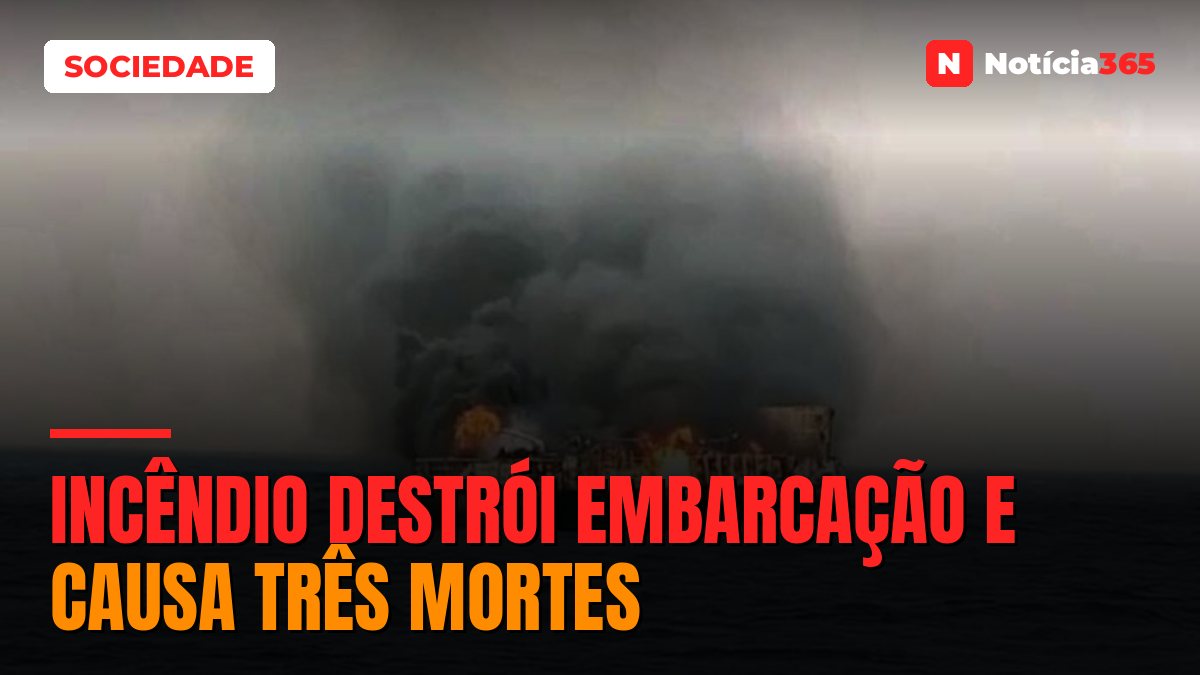 Incêndio destrói embarcação e causa três mortes